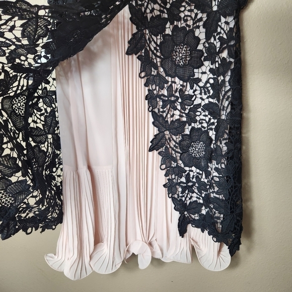 Aqua Black Lace Overlay Split Back Blush Pink Underlay Cocktail Dress-Size 4 NWT - Picture 8 of 11